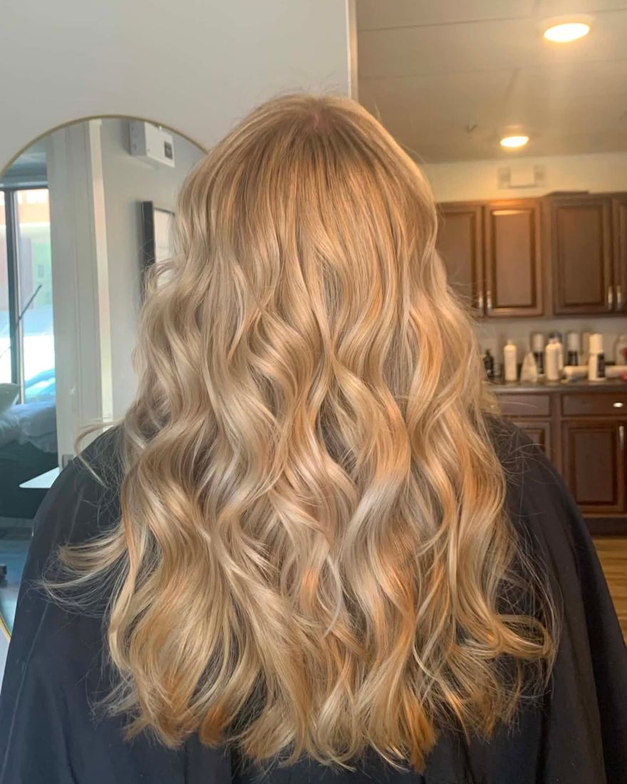 Long golden blonde waves